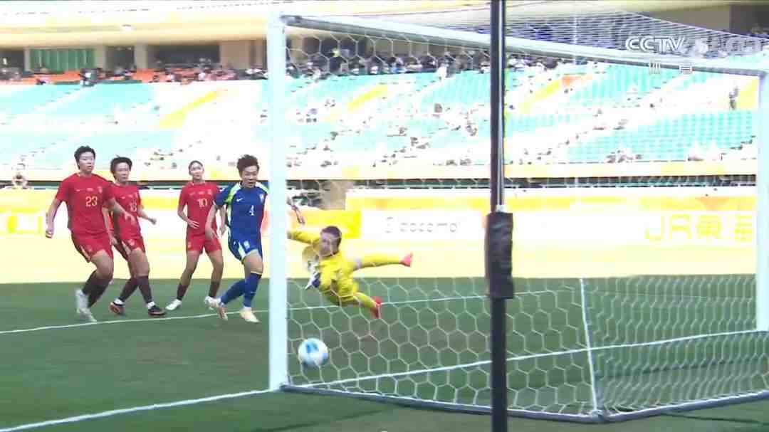 无缘铜牌!中国女足0-1韩国女足第4收官 女足4分钟丢球王霜中楣